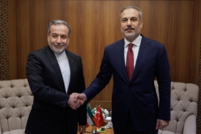 BAKAN-FIDAN-IRAN-DISISLERI-BAKANI-ARAKC_881234_261758-scaled.jpg