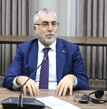 BAKAN-ISIKHAN-AZERBAYCAN-BASBAKANI-ASAD_1049198_311348-scaled.jpg