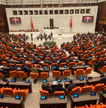 TBMMDE-YENI-YASAMA-YILI-BASLIYOR_937715_278454-scaled.jpg