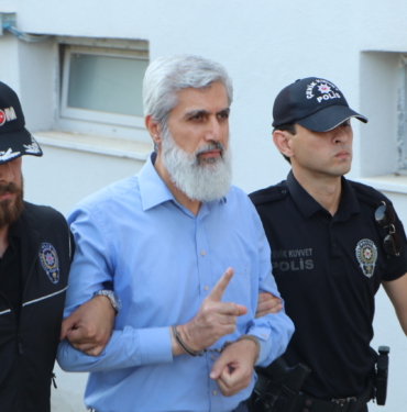 ALPARSLAN-KUYTUL-VE-ESI-TUTUKLANDI_1469833_437448-scaled.jpg