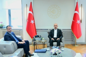 BAKAN-URALOGLU-ASELSAN-GENEL-MUDURU-AKY_1471991_437971.jpg