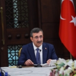 CEVDET-YILMAZ-YASA-DISI-PLATFORMLARIN-T_1454522_432697.jpg