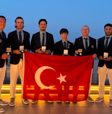 MALTADA-GOLF-MILLI-TAKIMINDAN-KADINLAR_1440087_428216.jpg